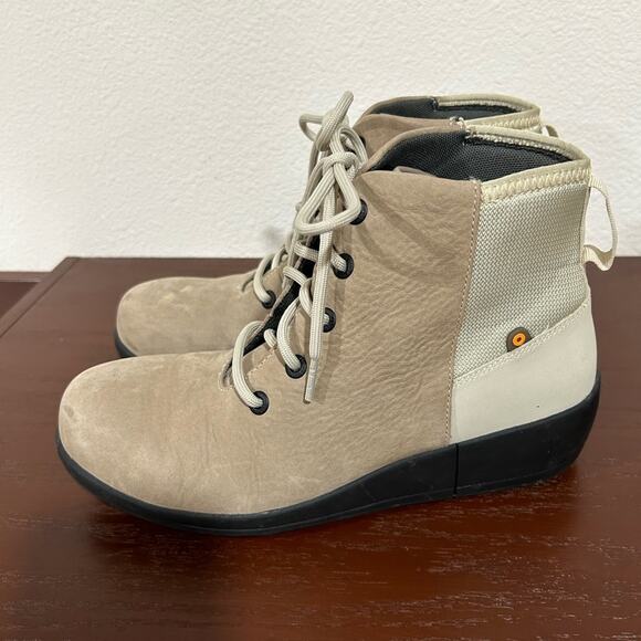 Bogs Audrey Wedge Beige & Cream Safety Toe Boots for Women Size 9 - Picture 1 of 8